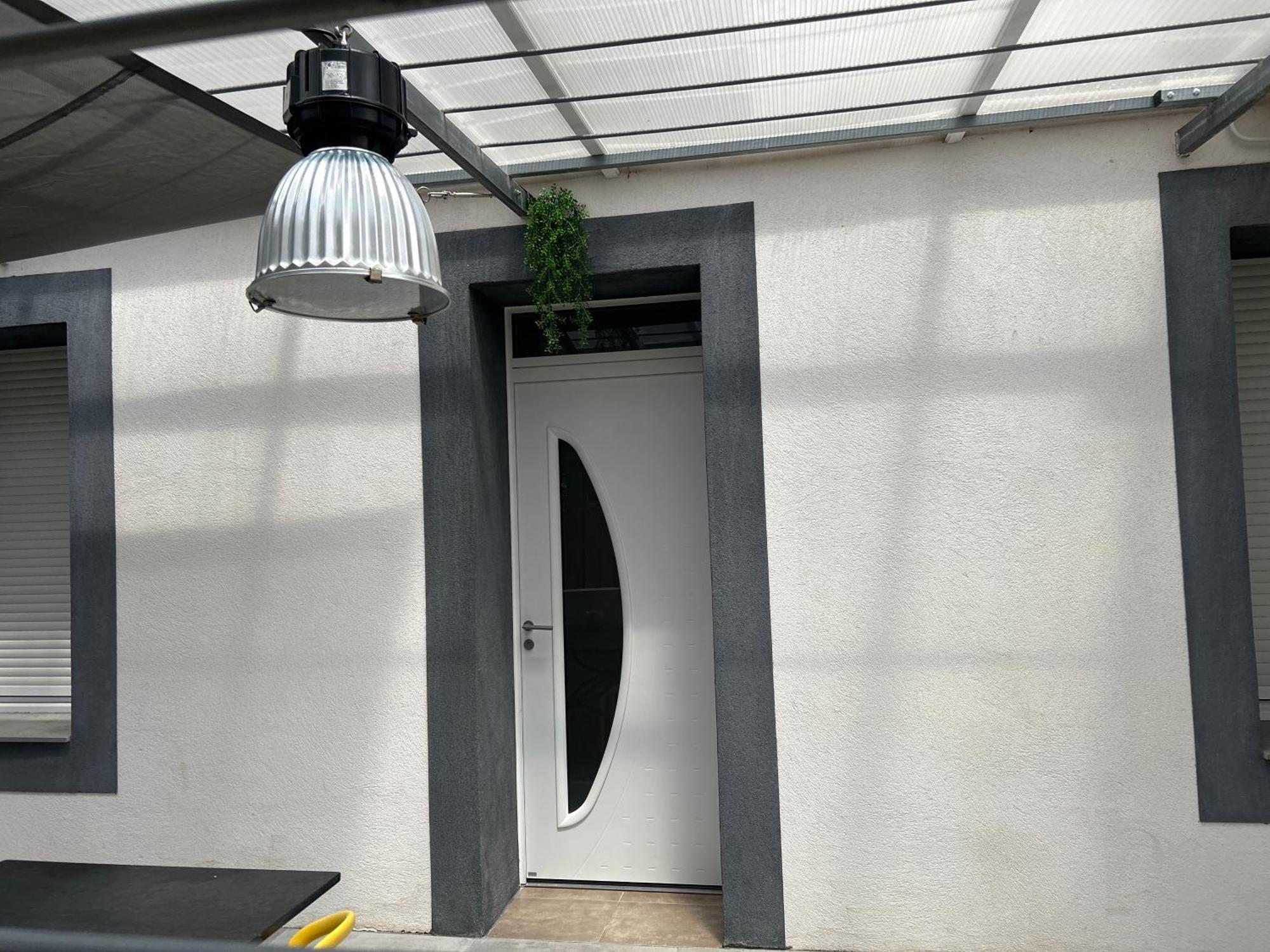 Aux 3 Domaines T2 Avec Terrasse Διαμέρισμα Ιέρ Εξωτερικό φωτογραφία